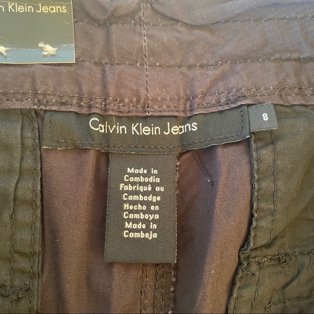 Capri Size 8 - Picture 5 of 10
